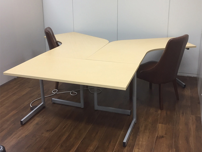 ブーメランデスク 銀座ショールーム